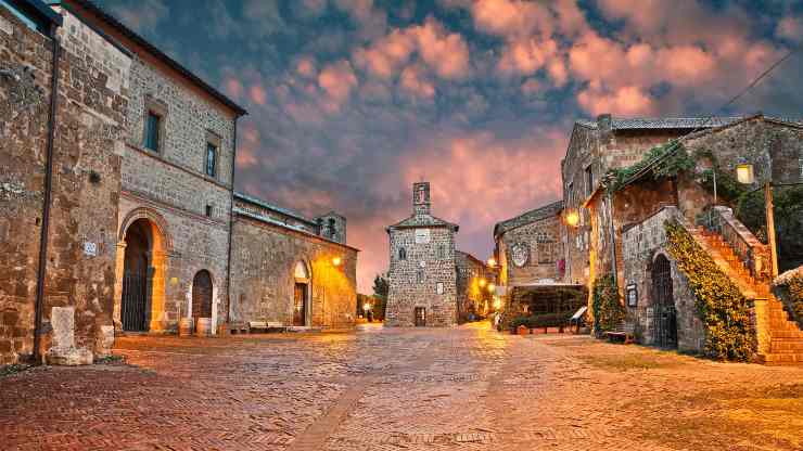 Pitigliano al tramonto