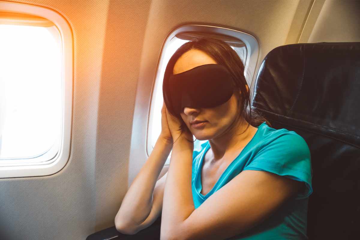 Jet lag: cos'è e come gestirlo