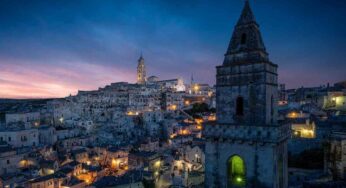 Non solo Matera: gli incantevoli borghi italiani scavati nella roccia da visitare una volta nella vita