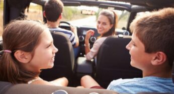 Come rendere il viaggio in auto con i bambini il più divertente possibile: sopravviverete a qualsiasi distanza
