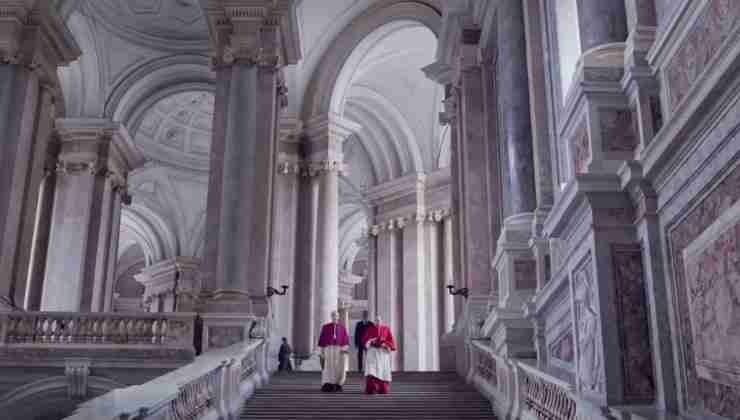 conclave reggia caserta location