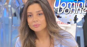 Uomini e donne, la segnalazione su Cristina crea il caos: “Non è lì assolutamente per Gianmarco”