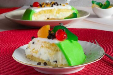 fetta di cassata siciliana