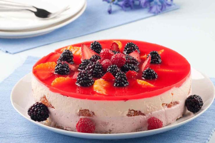 Torta con frutti di bosco