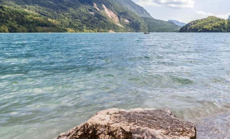 Scorcio lago Molveno