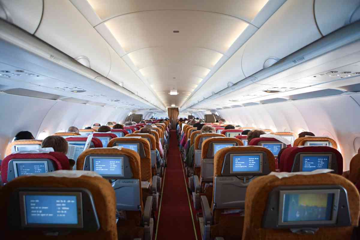 Interno di un aereo