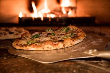 Pizza nel forno