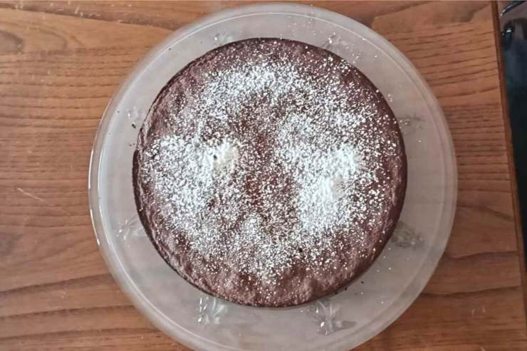 Torta con zucchero a velo