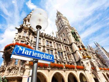 marienplatz monaco di baviera