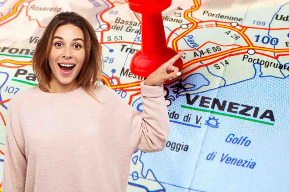Mappa di Venezia donna che sorride