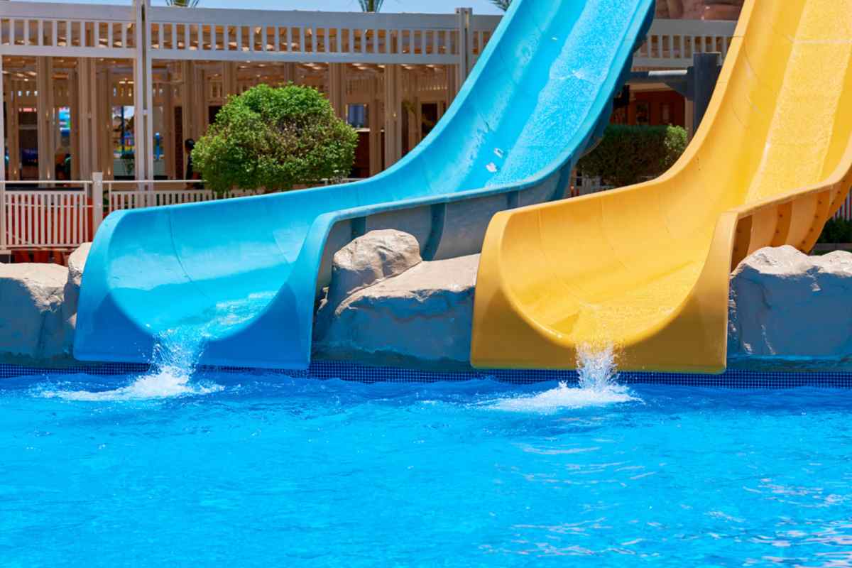Due scivoli acquatici