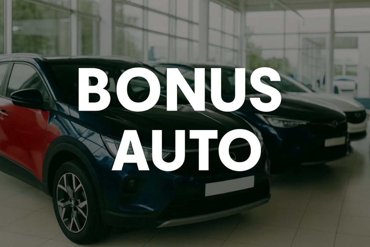 Scritta "Bonus auto" e concessionario con auto sullo sfondo