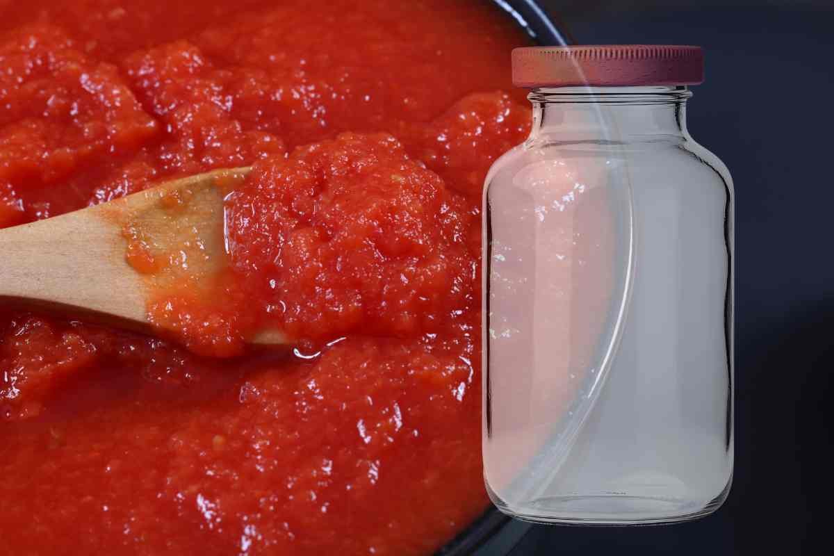 Passata di pomodoro e vasetto