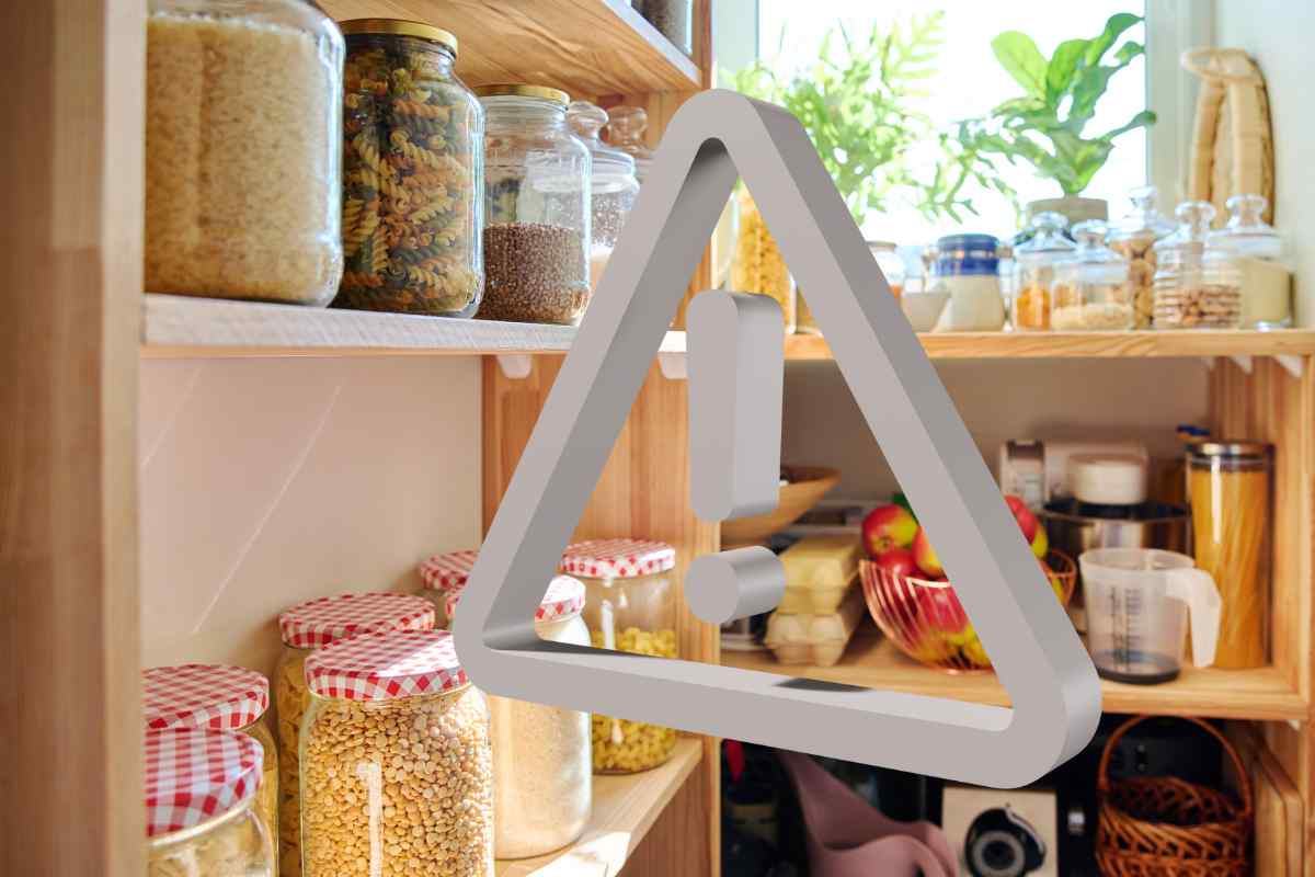 Dispensa e segnale pericolo