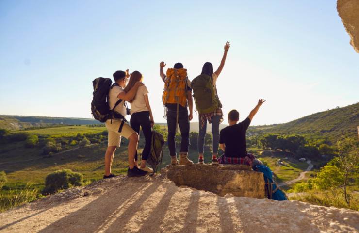 gruppi in cima a collina