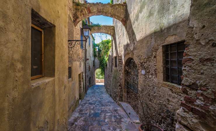 Una stradina di Capalbio