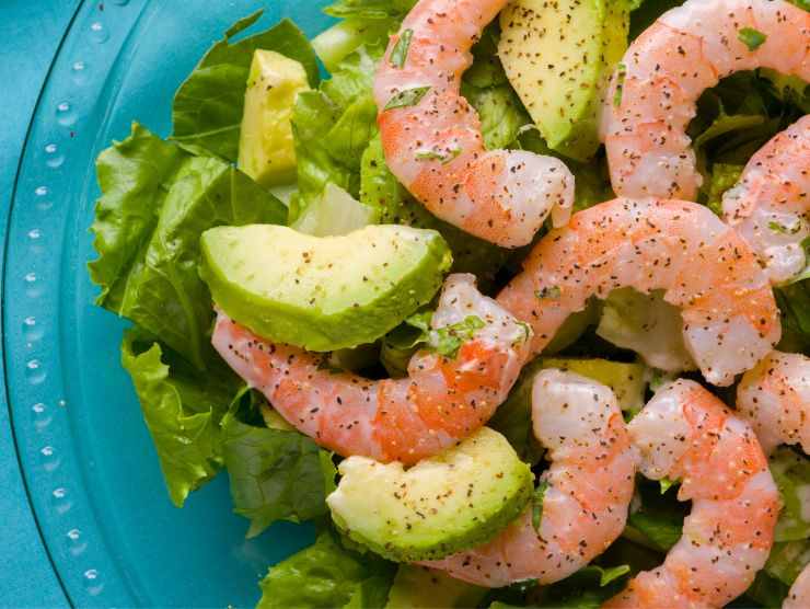 insalata di gamberi e avocado