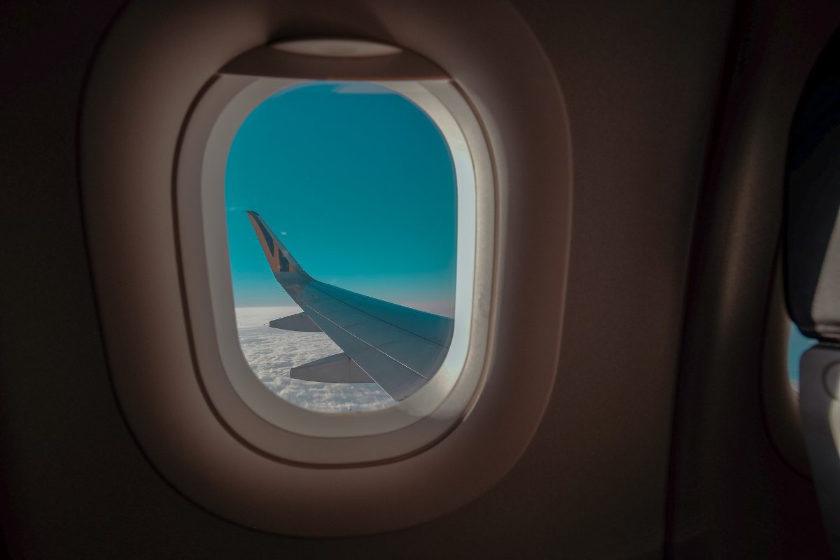 veduta ala aereo dal finestrino