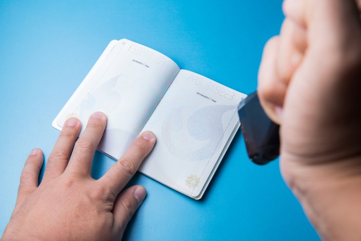 timbro su passaporto