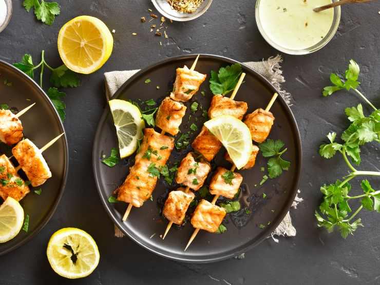 spiedini di salmone