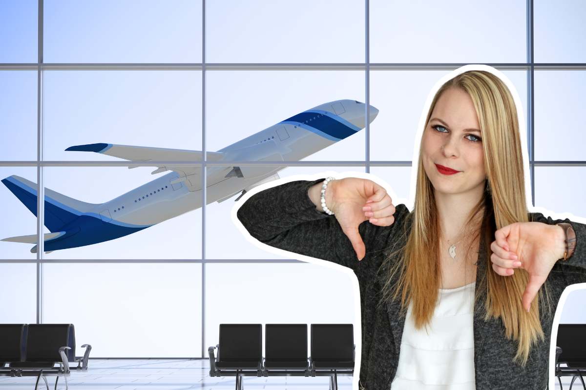 aereo donna pollici giù