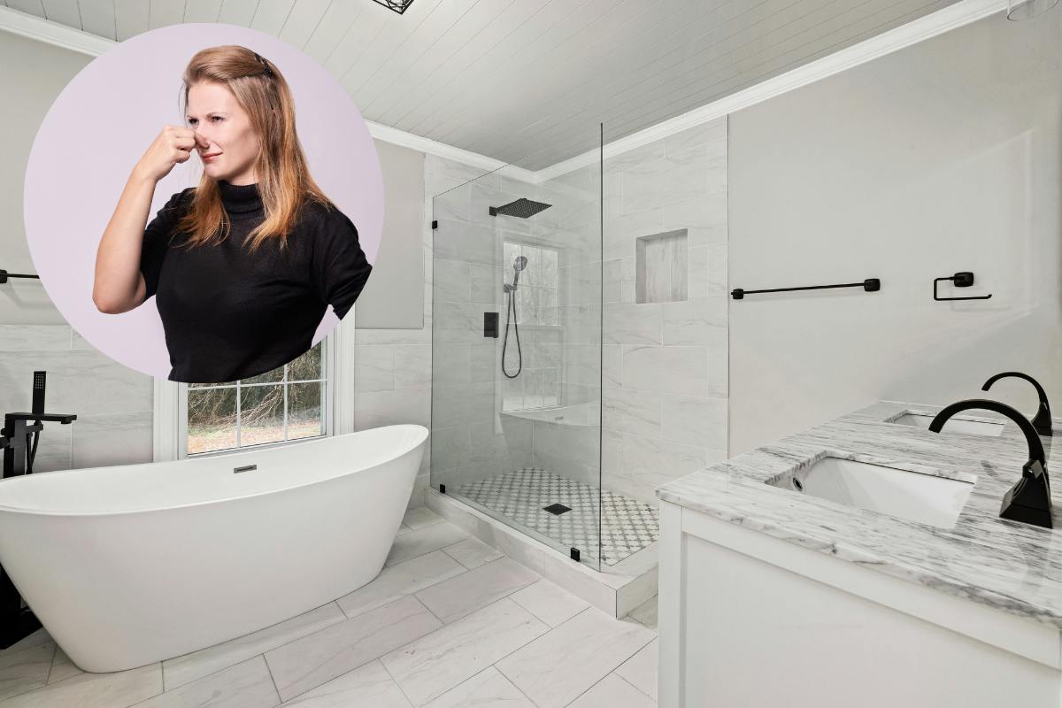 Bagno moderno e donna che si tiene il naso per la puzza