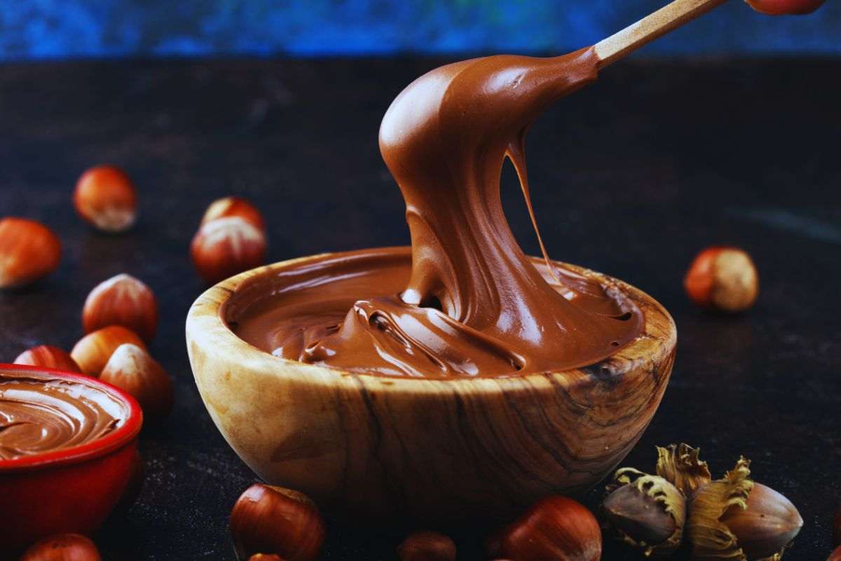 Crema alle nocciole fatta in casa 