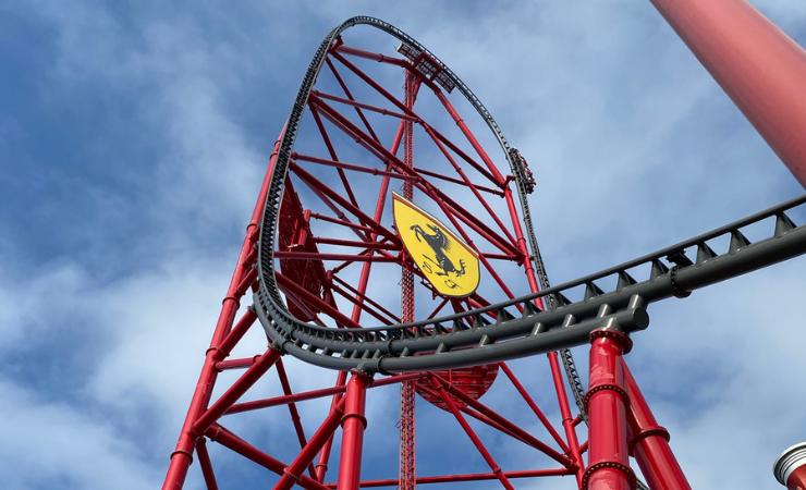 Montagne russe Red Force