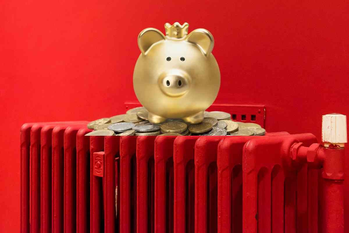 Termosifone e salvadanaio dorato