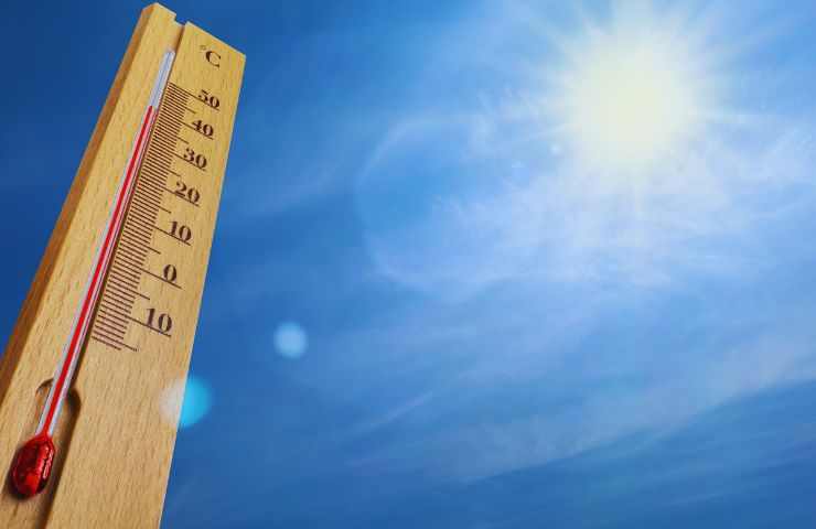 sole e termometro