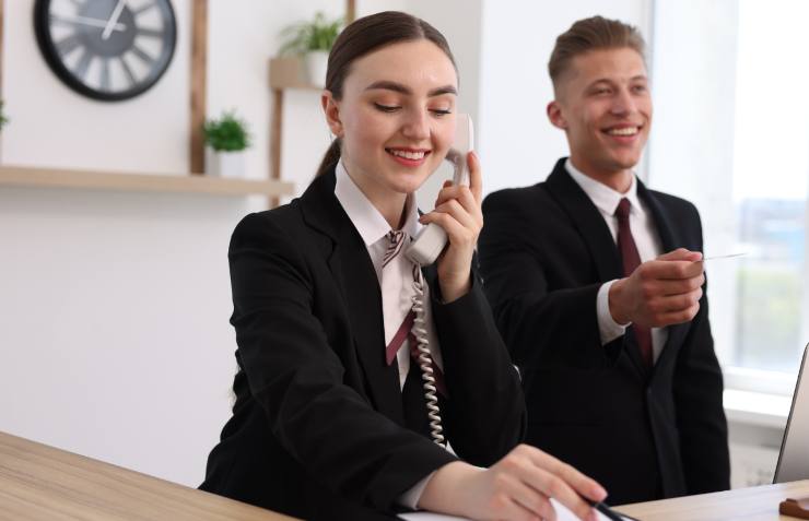 addetti reception hotel 