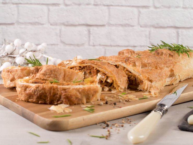 rotolo di pasta sfoglia farcito