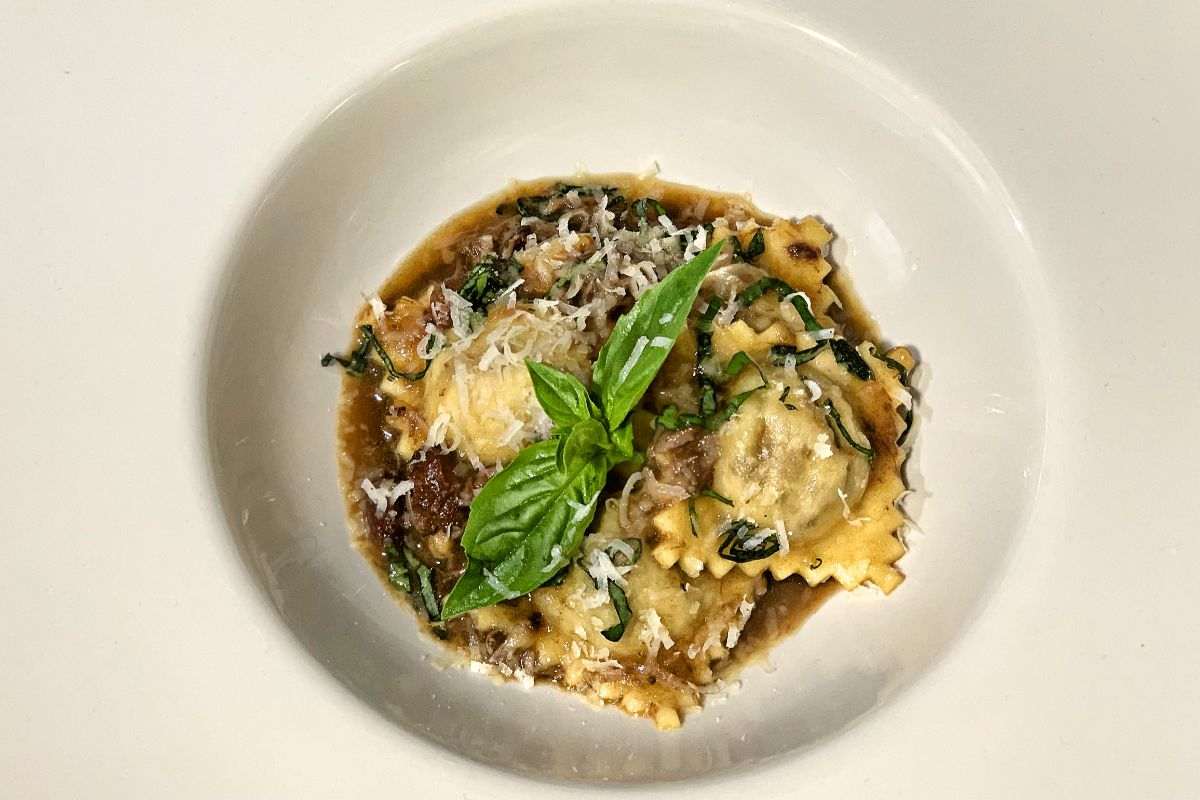 ravioli in salsa di vino