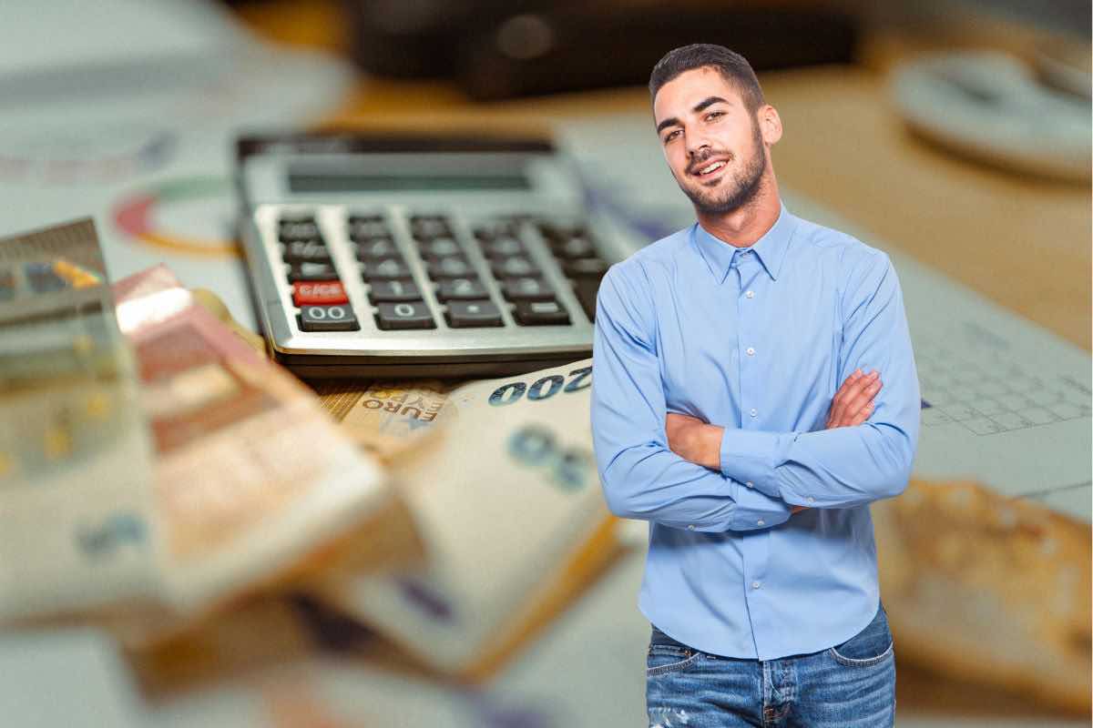 Uomo in primo piano e banconote Euro