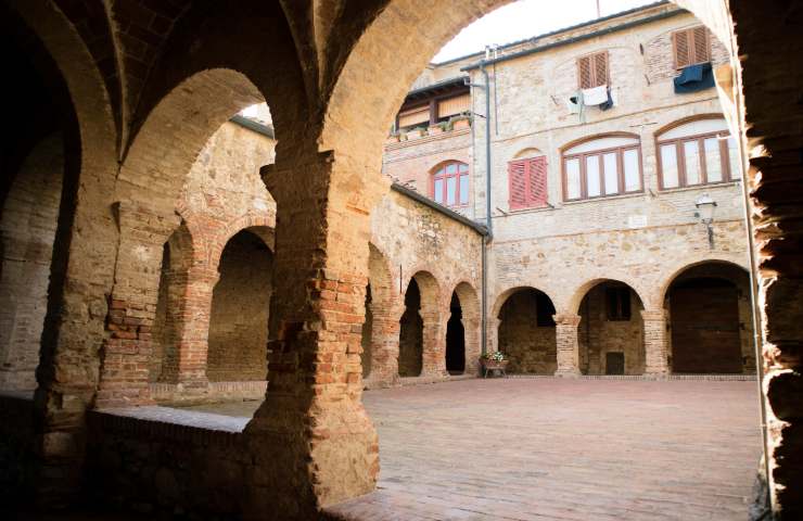 chiostro di sovereto