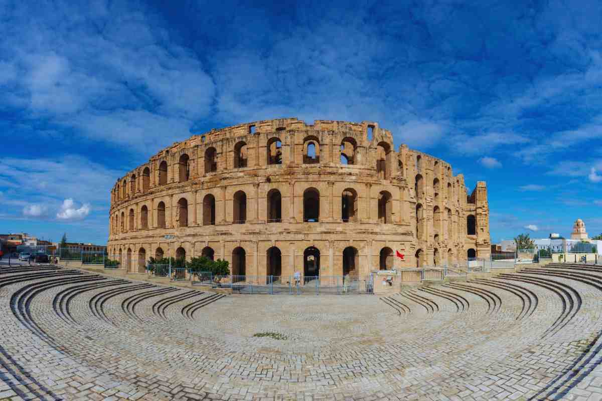 Anfiteatro romano di Jem