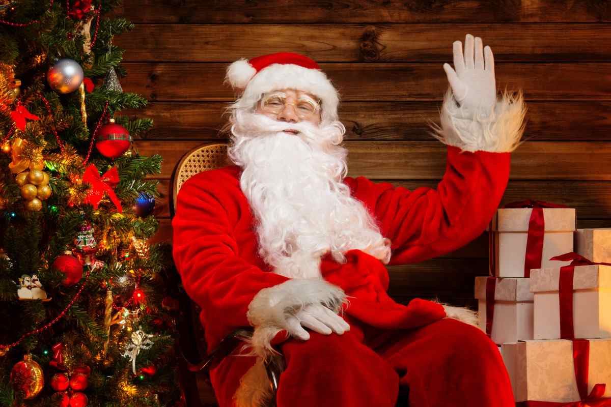 Babbo Natale che saluta