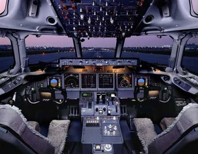 cabina di pilotaggio di un aereomobile
