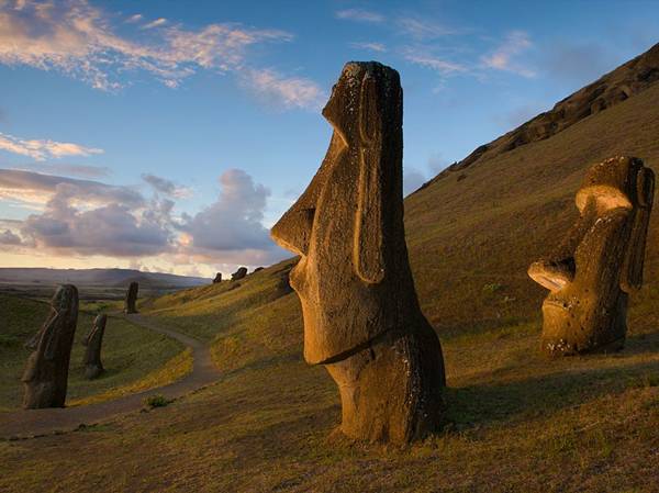 Isola di Pasqua, Moai, XIV secI