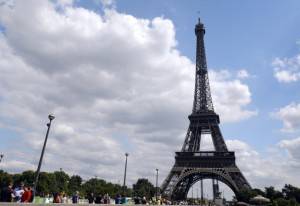 FRANCE-PARIS-FEATURE-TOURISM-EIFFEL-TOWER